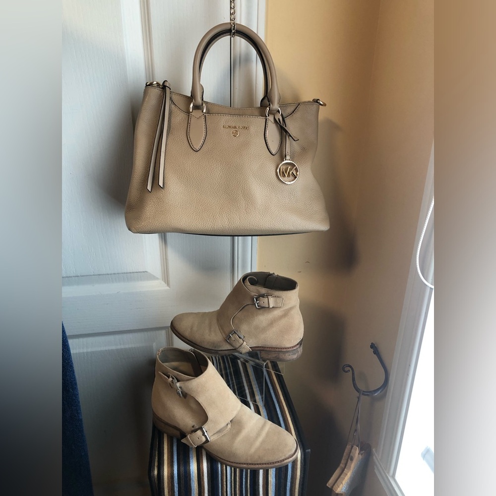 Michael Kors Tan Suede Ankle Booties 8.5
